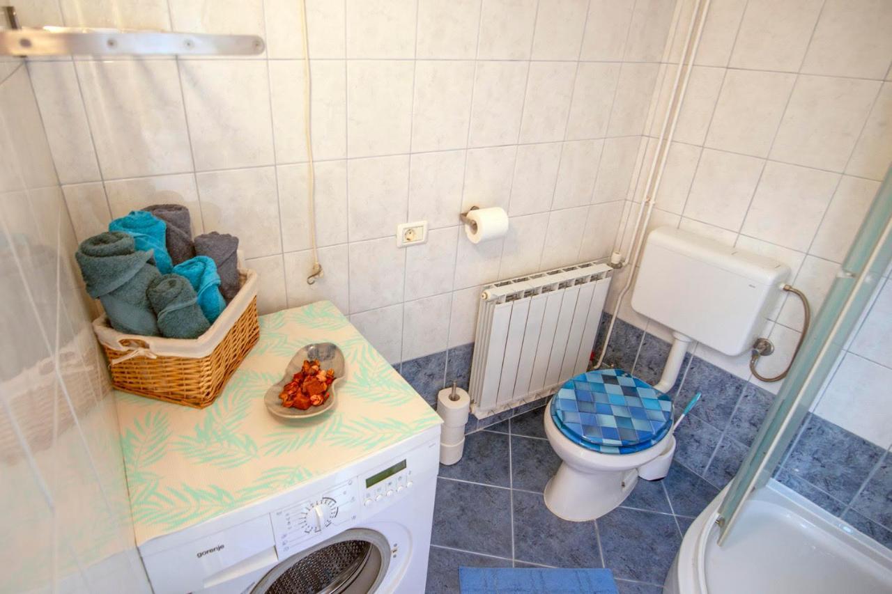 Apartma Bajc Lägenhet Ajdovščina Exteriör bild